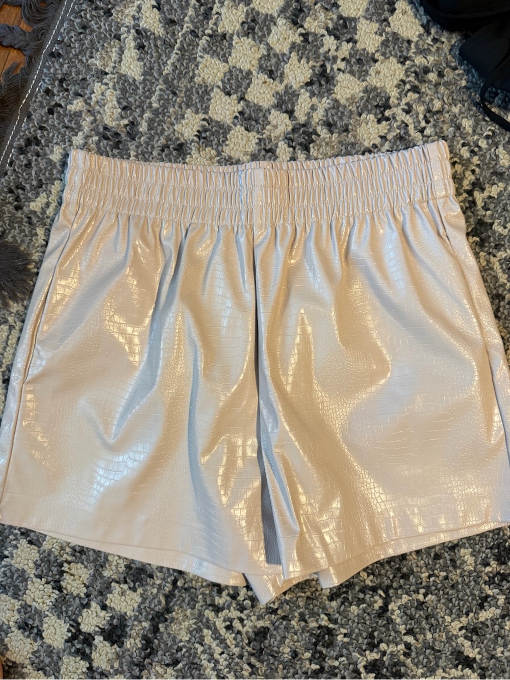 entro Light Beige Faux Croc High-Waist Elastic Shorts